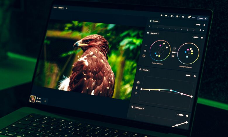 best budget laptop for lightroom under 700 without washed out colors