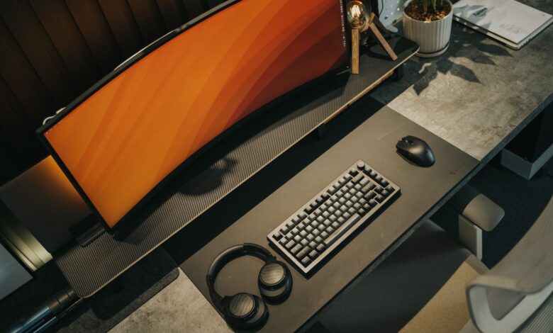 small desk gaming setup ideas under 500 dollars