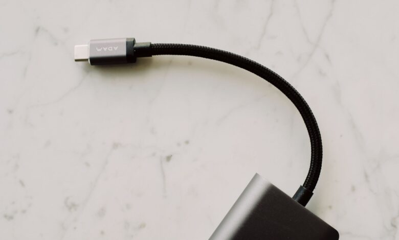 how to tell if USB-C cable supports fast charging