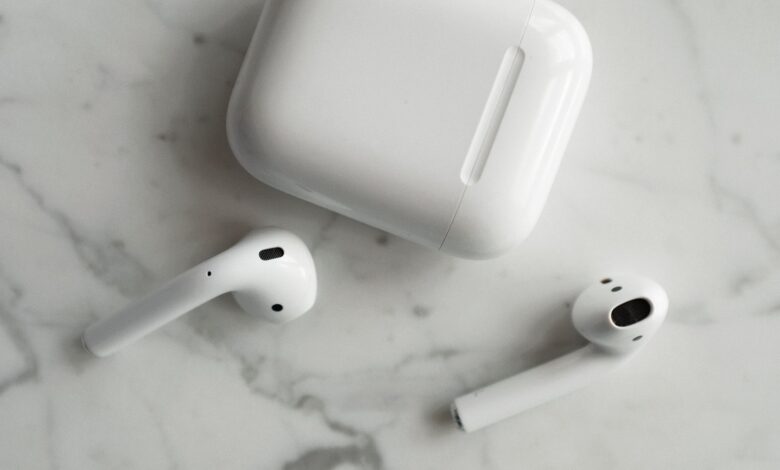 best cheap earbuds under 50 that last all day without charging